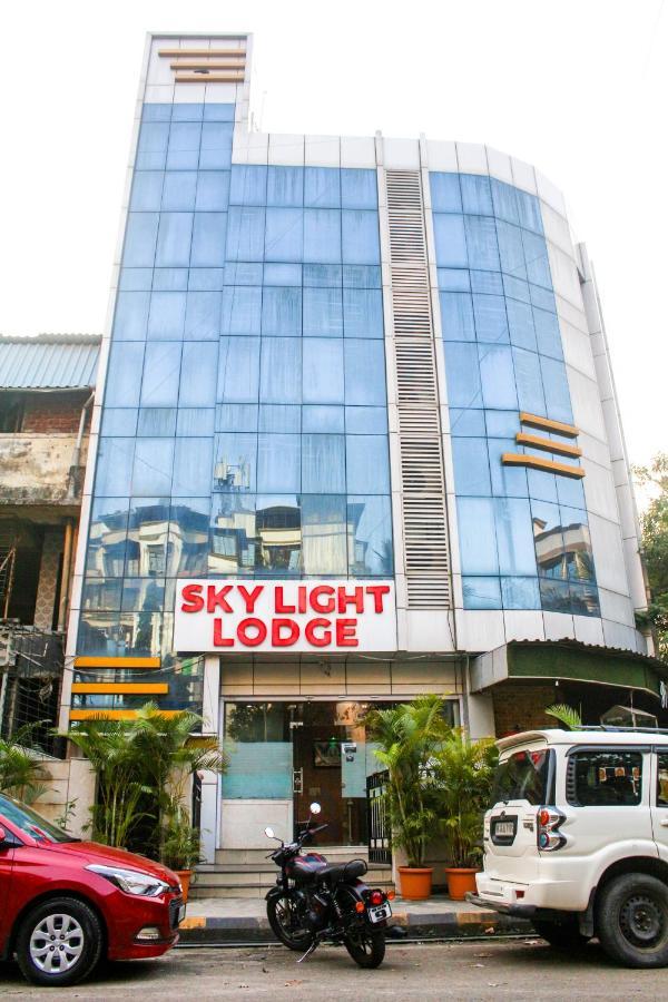 Hotel Skylight Navi Mumbai Esterno foto