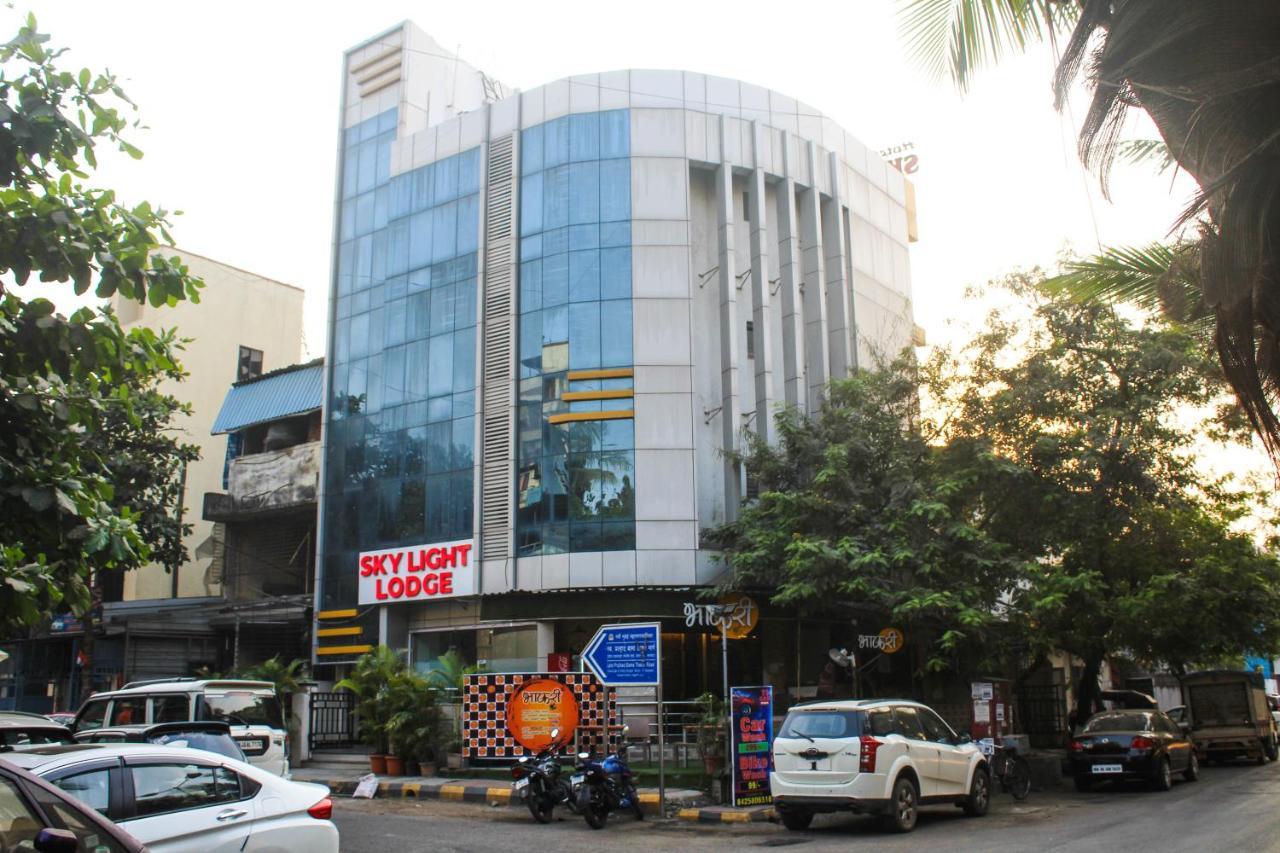 Hotel Skylight Navi Mumbai Esterno foto