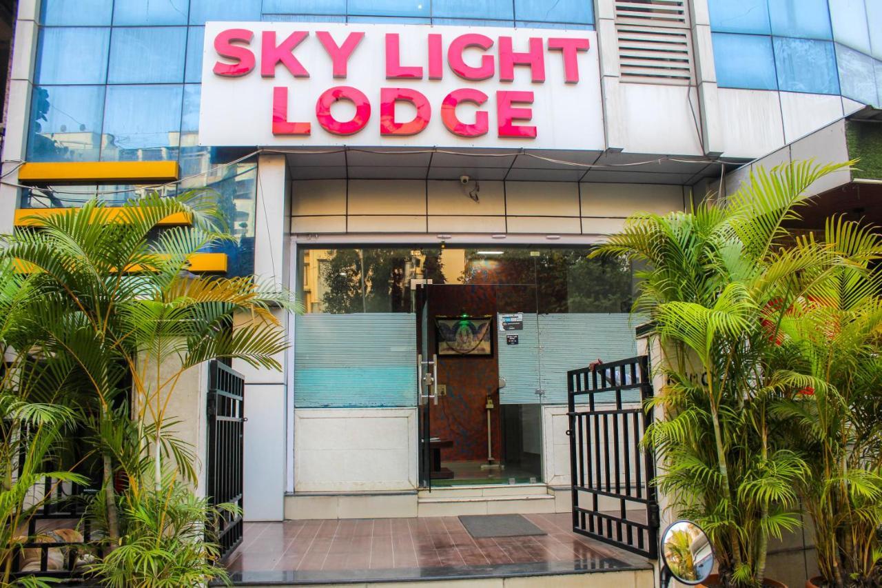 Hotel Skylight Navi Mumbai Esterno foto